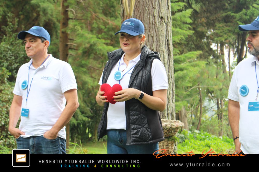 Team Building El Salvador Talleres de Cuerdas Bajas | Team Building Empresarial para el desarrollo de equipos de trabajo
